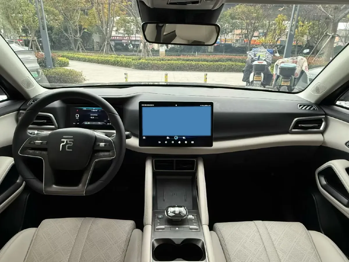 2024 BYD YuanUP BEV 45.12KWH,autocango,china used car exporter,china ev exporter,chinese used car exporter,chinese used ev exporter