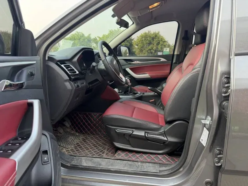 2024 MAXUS Interstellar 2.0T 163HP L4 6MT,autocango,china used car exporter,china ev exporter,chinese used car exporter,chinese used ev exporter