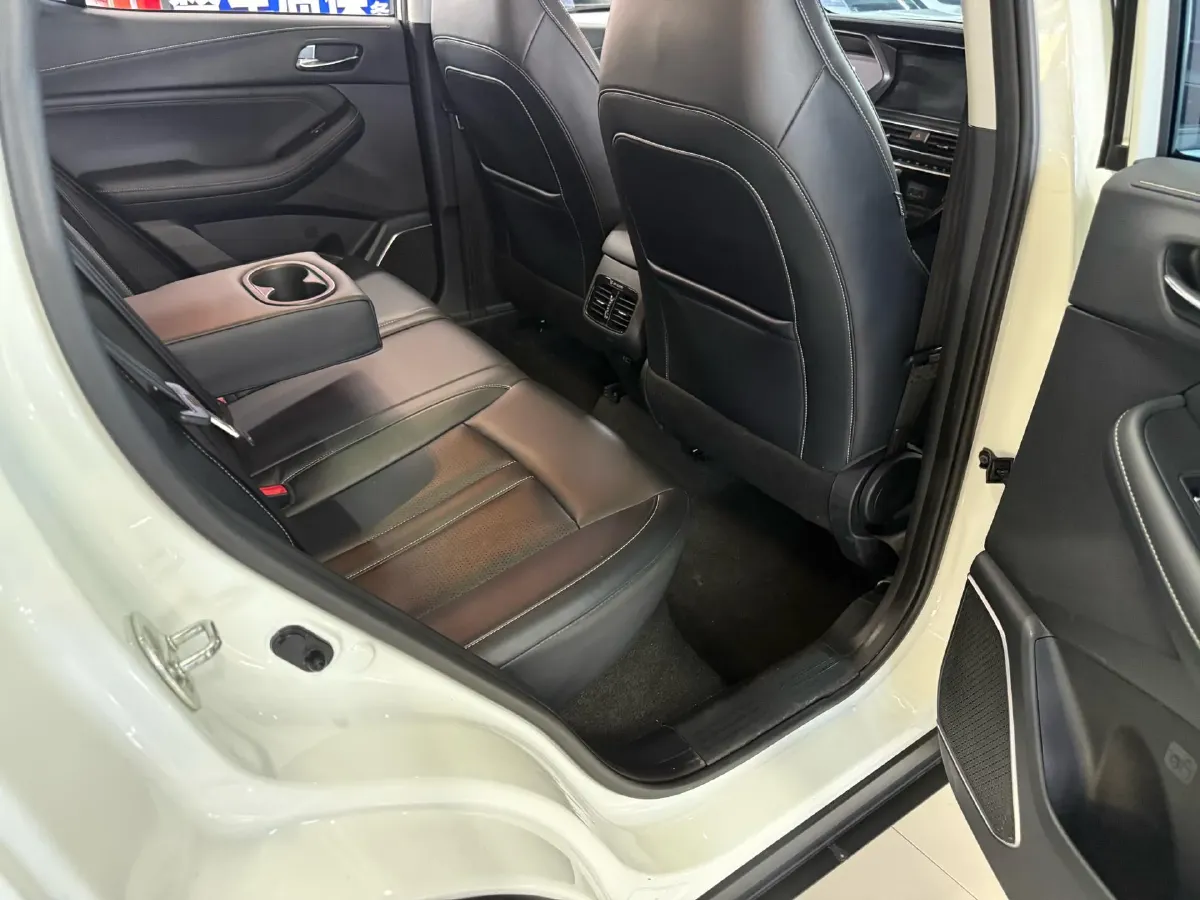 2022 GAC Trumpchi GS4 1.5T 169HP L4 6AT,autocango,china used car exporter,china ev exporter,chinese used car exporter,chinese used ev exporter