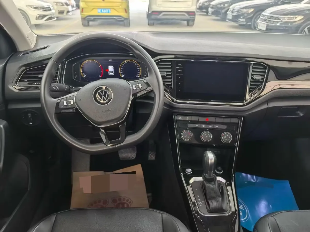 2021 Volkswagen T-Roc 1.4T 150HP L4 7DCT,autocango,china used car exporter,china ev exporter,chinese used car exporter,chinese used ev exporter