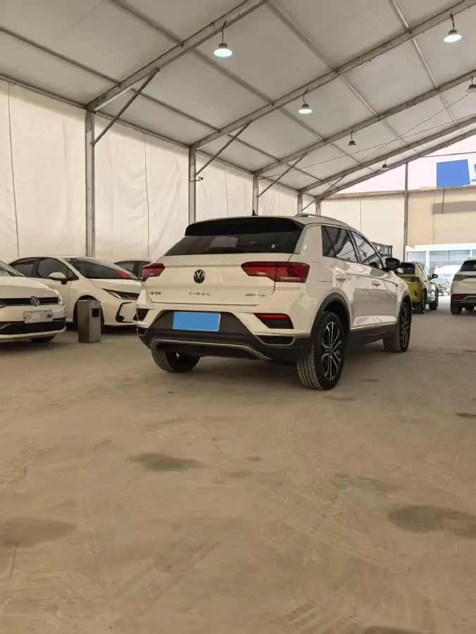 2021 Volkswagen T-Roc 1.4T 150HP L4 7DCT,autocango,china used car exporter,china ev exporter,chinese used car exporter,chinese used ev exporter