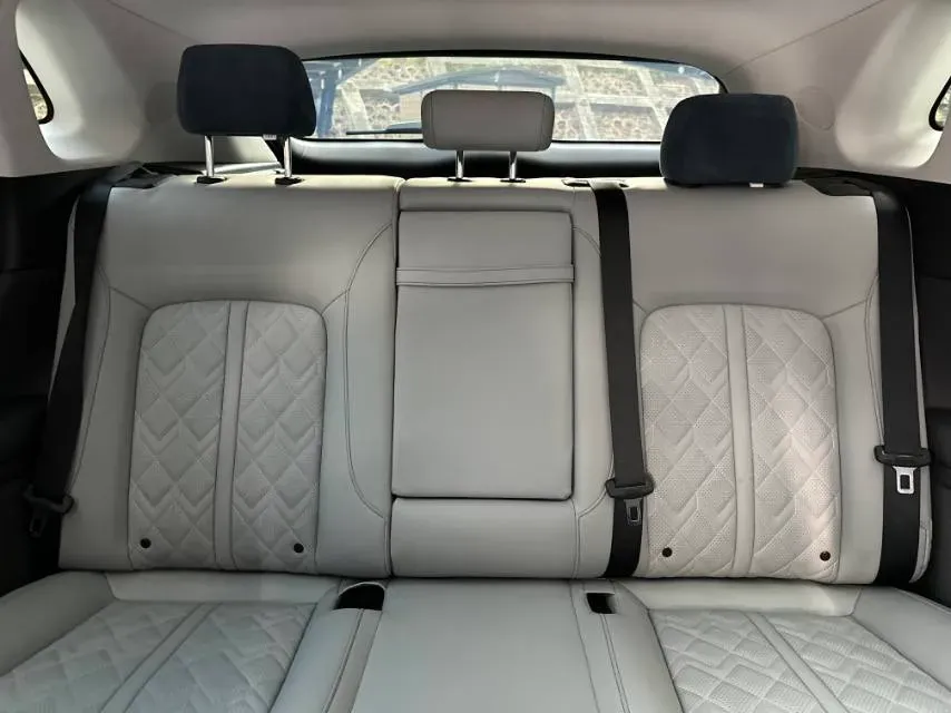 2022 ChangAn UNI-K iDD 1.5T 170HP L4 6TCT PHEV 30.74KWH,autocango,china used car exporter,china ev exporter,chinese used car exporter,chinese used ev exporter