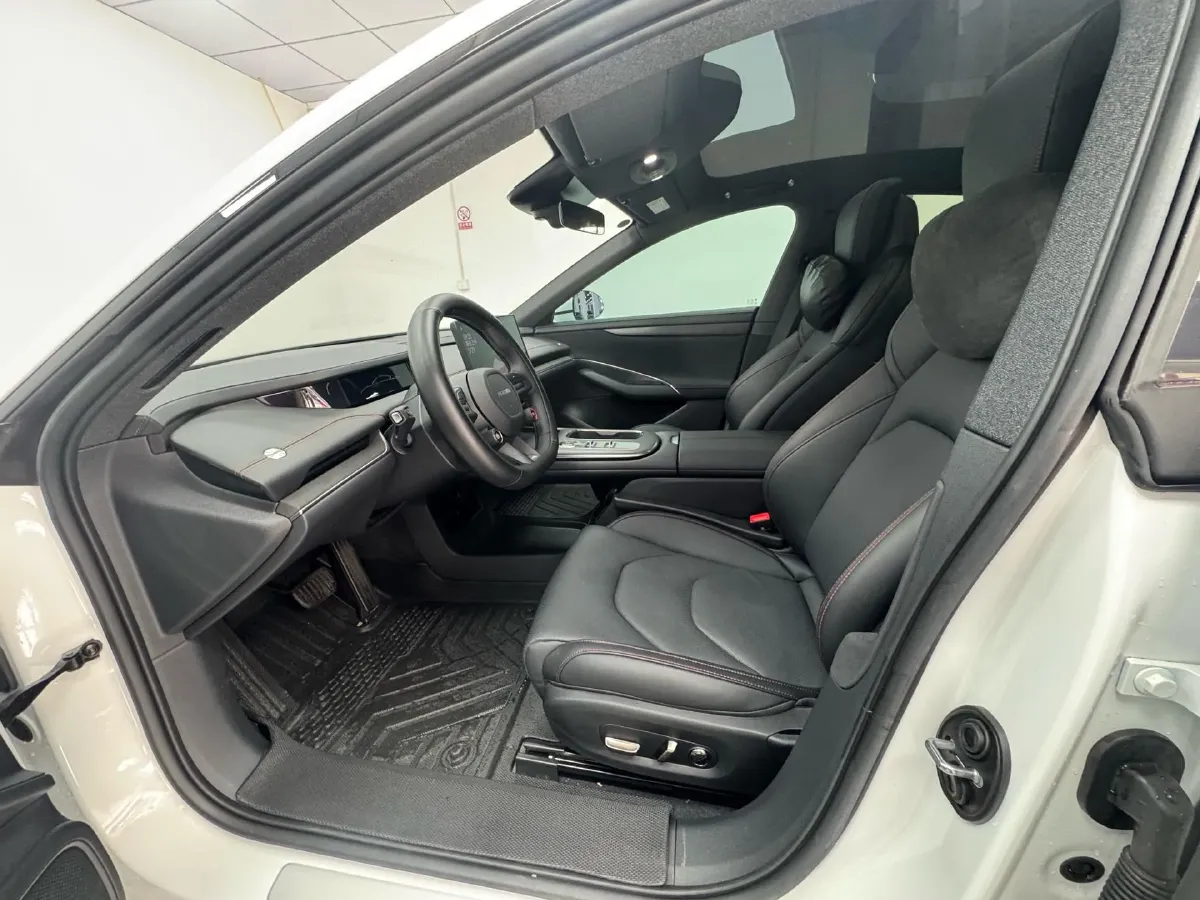 2024 MI SU7 BEV 94.3KWH,autocango,china used car exporter,china ev exporter,chinese used car exporter,chinese used ev exporter