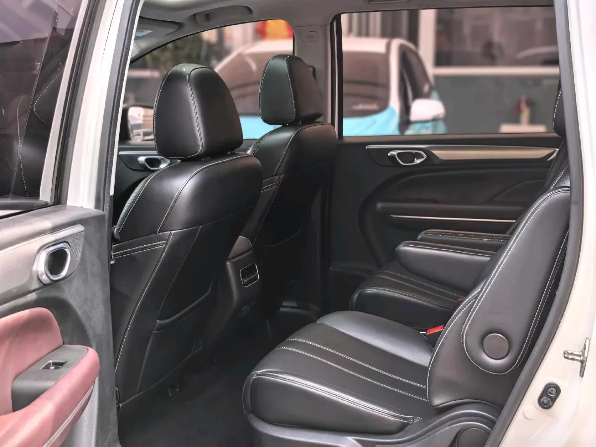 2021 GAC Trumpchi M6 1.5T 169HP L4 7DCT,autocango,china used car exporter,china ev exporter,chinese used car exporter,chinese used ev exporter