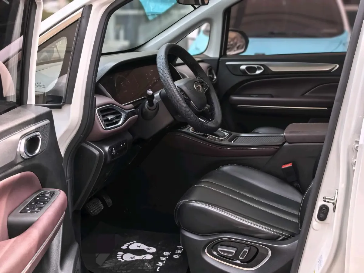 2021 GAC Trumpchi M6 1.5T 169HP L4 7DCT,autocango,china used car exporter,china ev exporter,chinese used car exporter,chinese used ev exporter