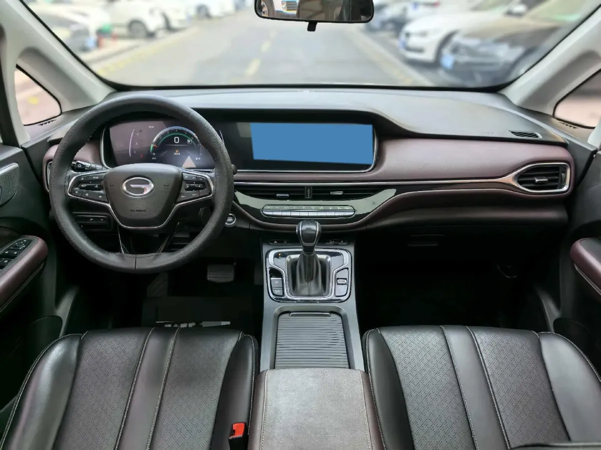 2021 GAC Trumpchi M6 1.5T 169HP L4 7DCT,autocango,china used car exporter,china ev exporter,chinese used car exporter,chinese used ev exporter