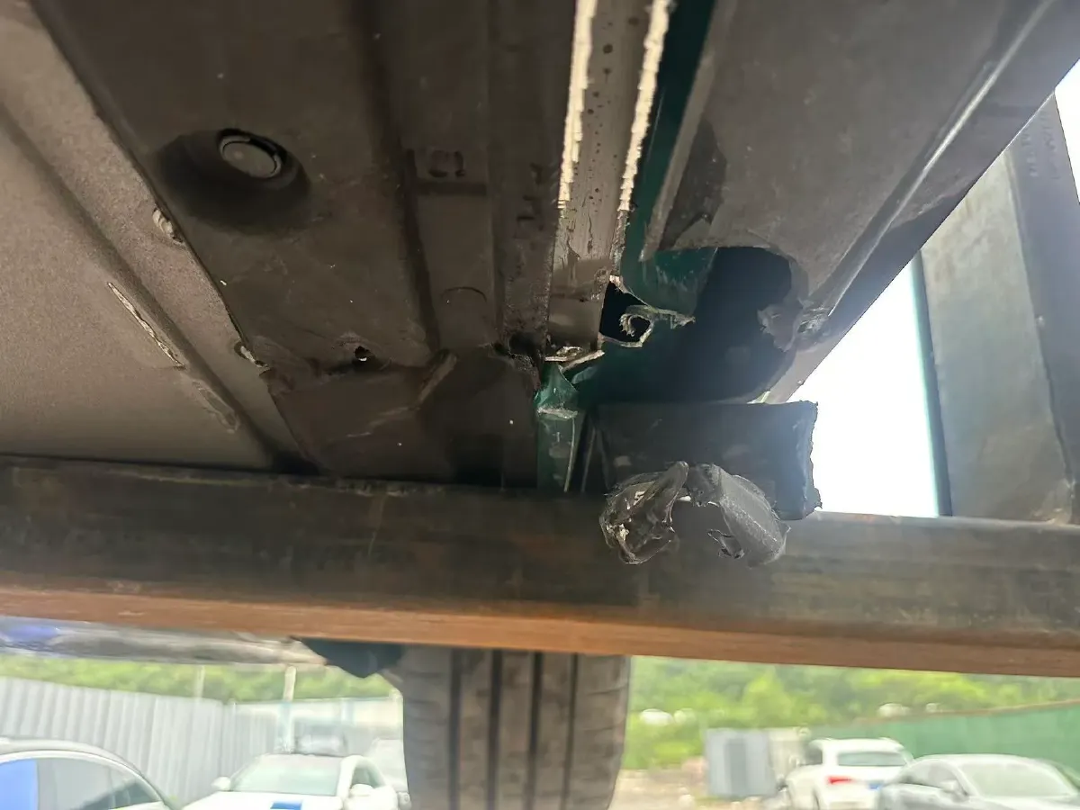 2025 MI SU7 Ultra BEV 93.7KWH,autocango,china used car exporter,china ev exporter,chinese used car exporter,chinese used ev exporter