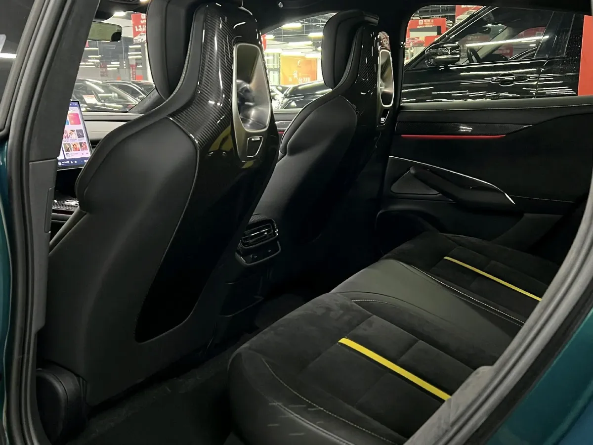 2025 MI SU7 Ultra BEV 93.7KWH,autocango,china used car exporter,china ev exporter,chinese used car exporter,chinese used ev exporter