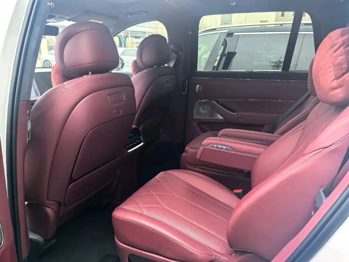 2025 AITO AITO M8 BEV,autocango,china used car exporter,china ev exporter,chinese used car exporter,chinese used ev exporter