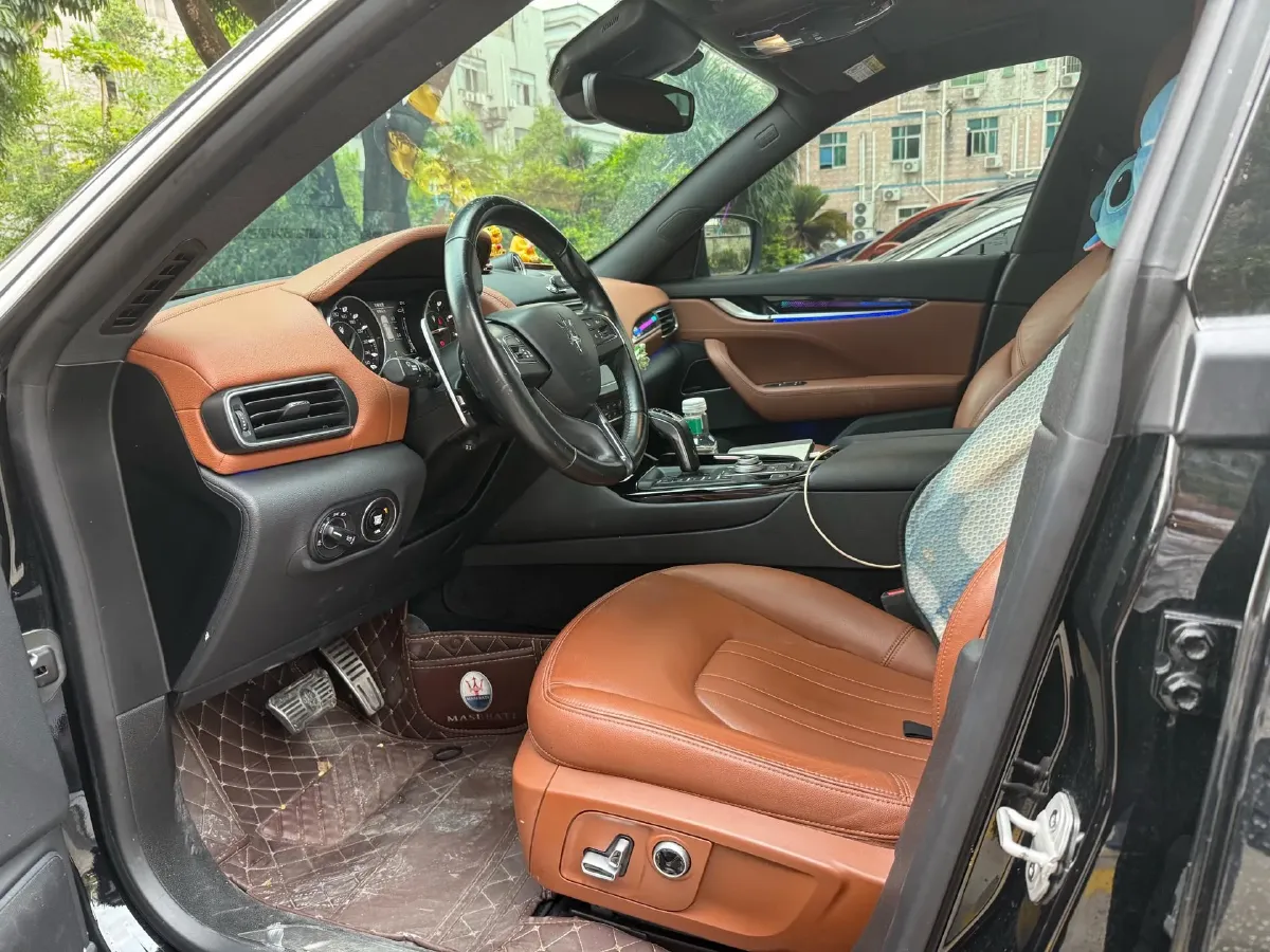 2021 Maserati Levante 3.0T 350HP V6 8AT,autocango,china used car exporter,china ev exporter,chinese used car exporter,chinese used ev exporter