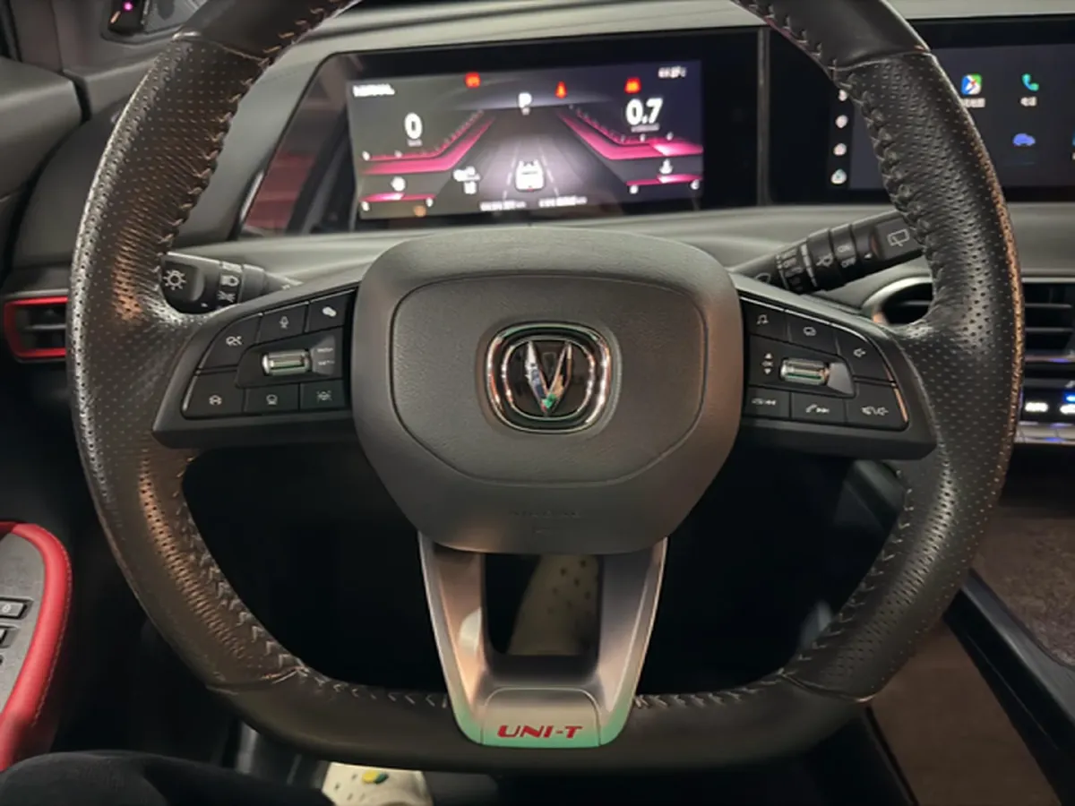 2020 ChangAn UNI-T 1.5T 180HP L4 7DCT,autocango,china used car exporter,china ev exporter,chinese used car exporter,chinese used ev exporter