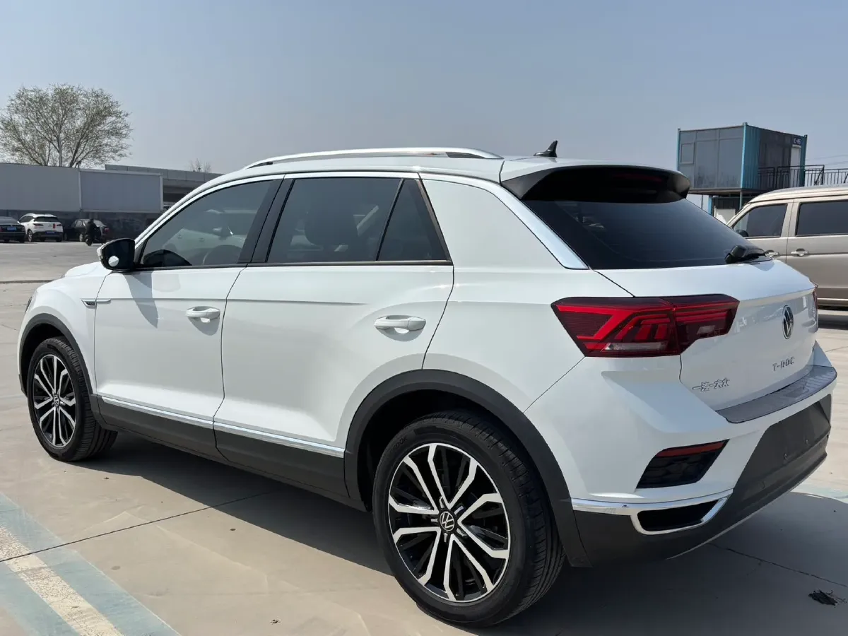 2022 Volkswagen T-Roc 1.4T 150HP L4 7DCT,autocango,china used car exporter,china ev exporter,chinese used car exporter,chinese used ev exporter