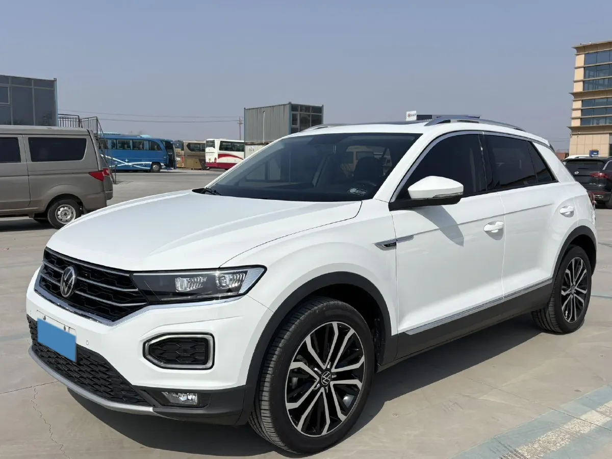 2022 Volkswagen T-Roc 1.4T 150HP L4 7DCT,autocango,china used car exporter,china ev exporter,chinese used car exporter,chinese used ev exporter