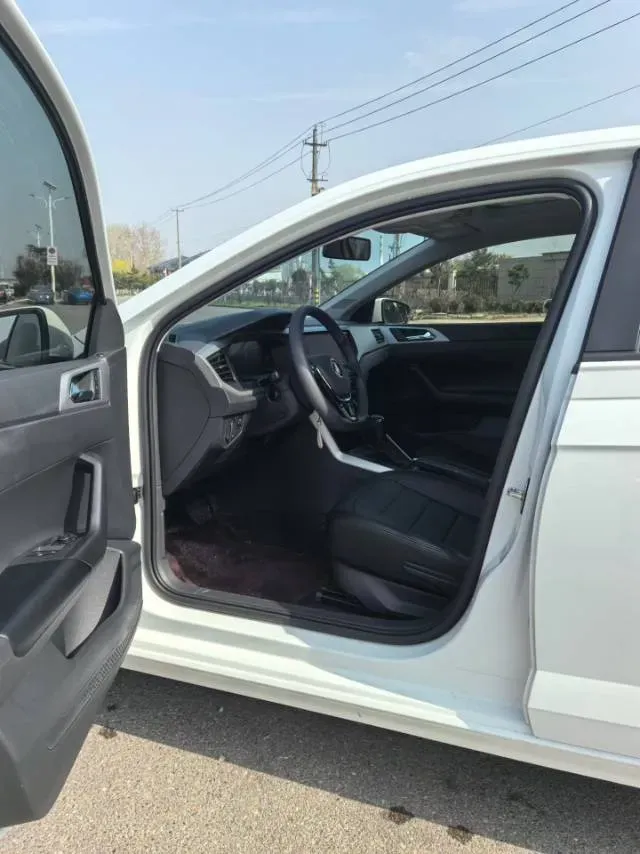 2023 Volkswagen Polo 1.5L 110HP L4 6AT,autocango,china used car exporter,china ev exporter,chinese used car exporter,chinese used ev exporter