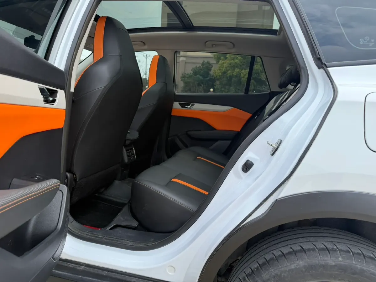 2023 DongFeng Aeolus YiXuan GS 1.5L 125HP L4 6DCT,autocango,china used car exporter,china ev exporter,chinese used car exporter,chinese used ev exporter