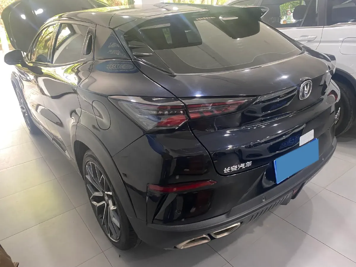 2022 ChangAn UNI-T 1.5T 188HP L4 7DCT,autocango,china used car exporter,china ev exporter,chinese used car exporter,chinese used ev exporter