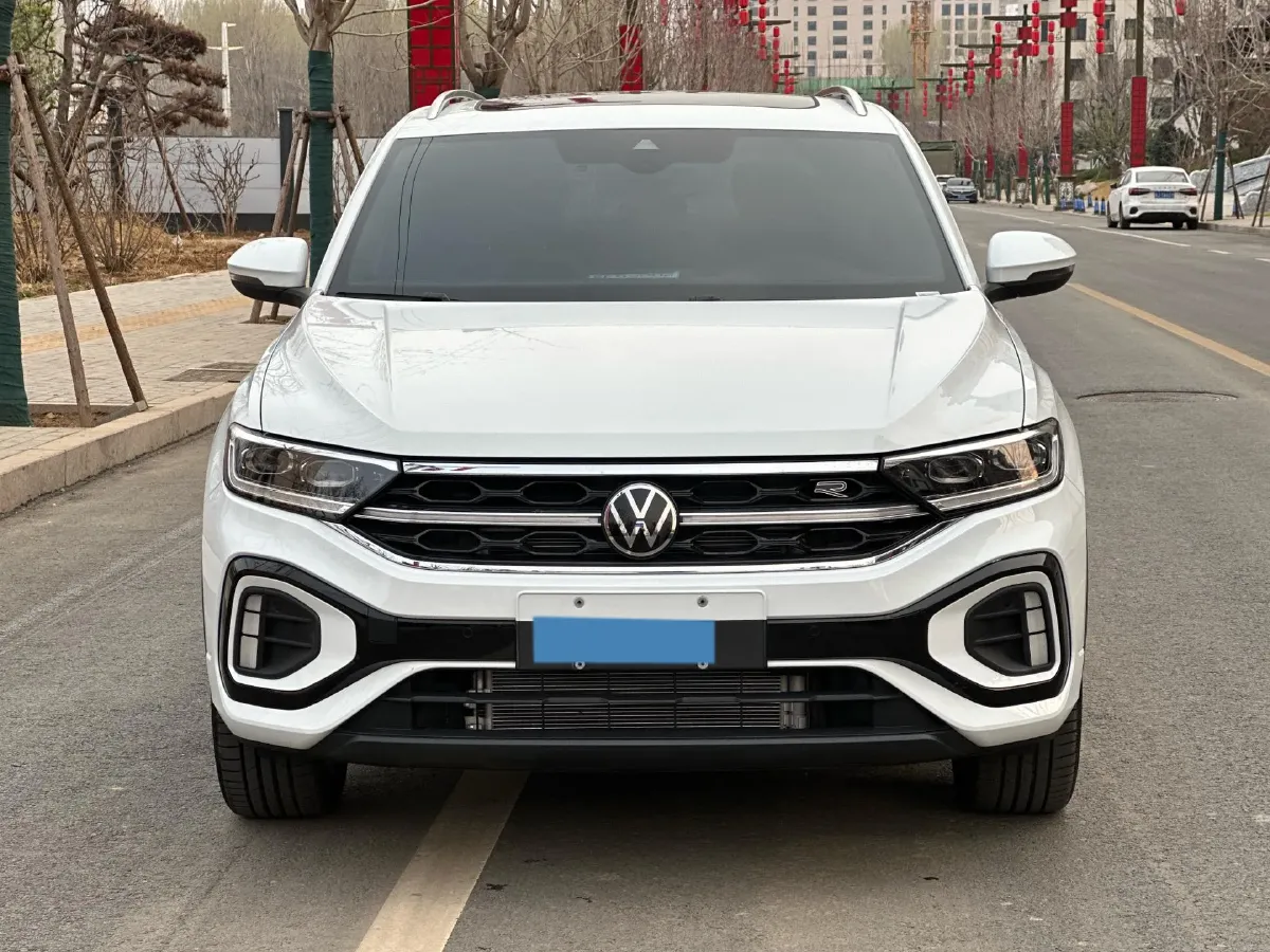 2025 Volkswagen T-Roc 1.5T 160HP L4 7DCT,autocango,china used car exporter,china ev exporter,chinese used car exporter,chinese used ev exporter