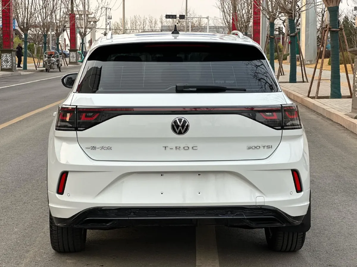 2025 Volkswagen T-Roc 1.5T 160HP L4 7DCT,autocango,china used car exporter,china ev exporter,chinese used car exporter,chinese used ev exporter