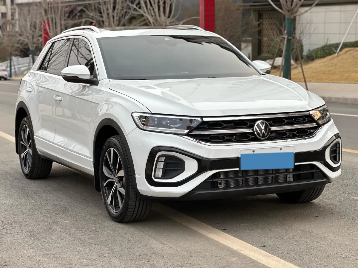 2025 Volkswagen T-Roc 1.5T 160HP L4 7DCT,autocango,china used car exporter,china ev exporter,chinese used car exporter,chinese used ev exporter