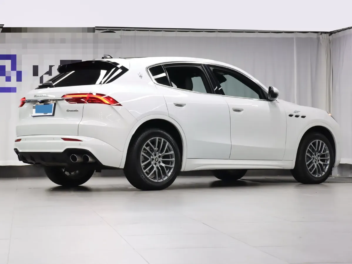 2022 Maserati Levante 2.0T 330HP L4 8AT,autocango,china used car exporter,china ev exporter,chinese used car exporter,chinese used ev exporter