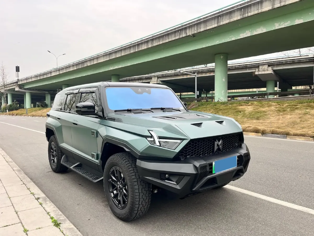 2023 M Hero 917 REEV 197HP 2AT REEV 65.8KWH,autocango,china used car exporter,china ev exporter,chinese used car exporter,chinese used ev exporter