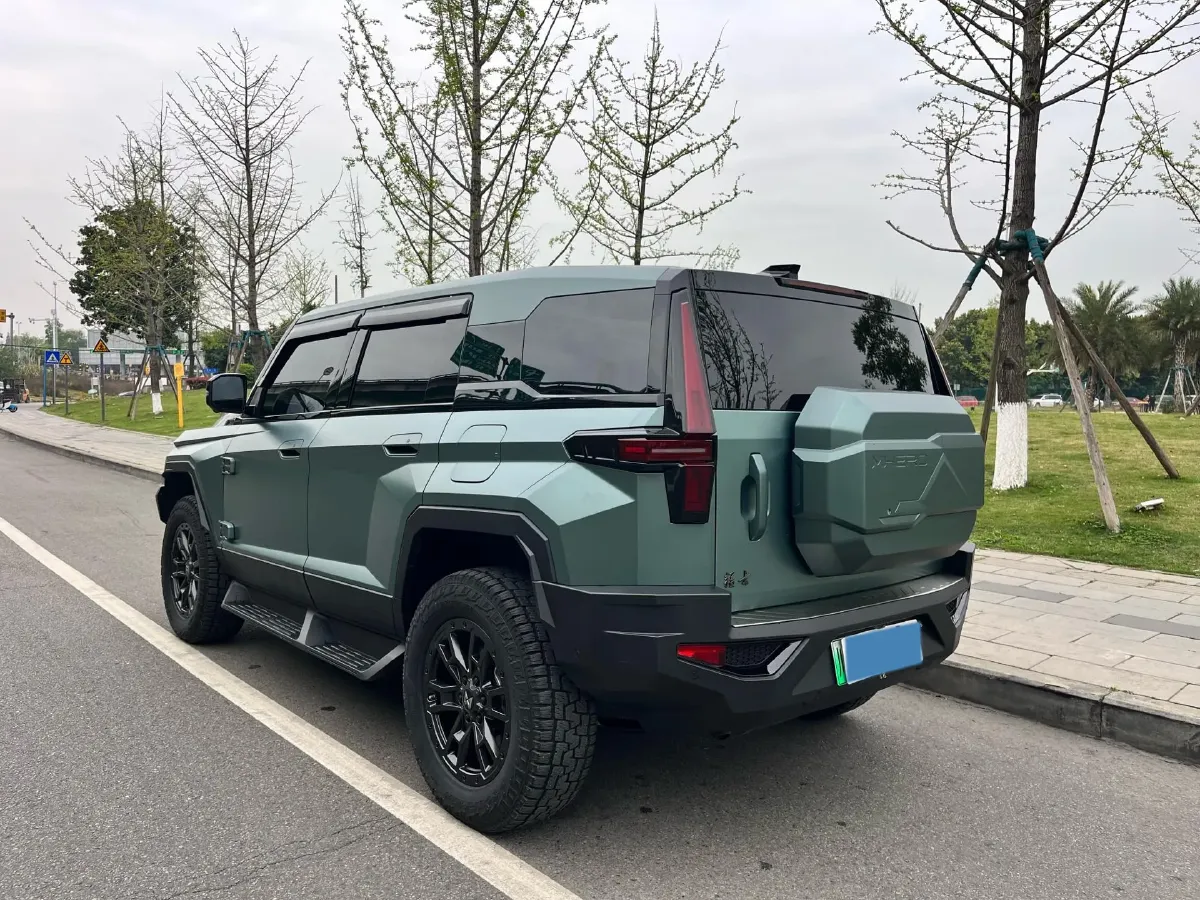 2023 M Hero 917 REEV 197HP 2AT REEV 65.8KWH,autocango,china used car exporter,china ev exporter,chinese used car exporter,chinese used ev exporter