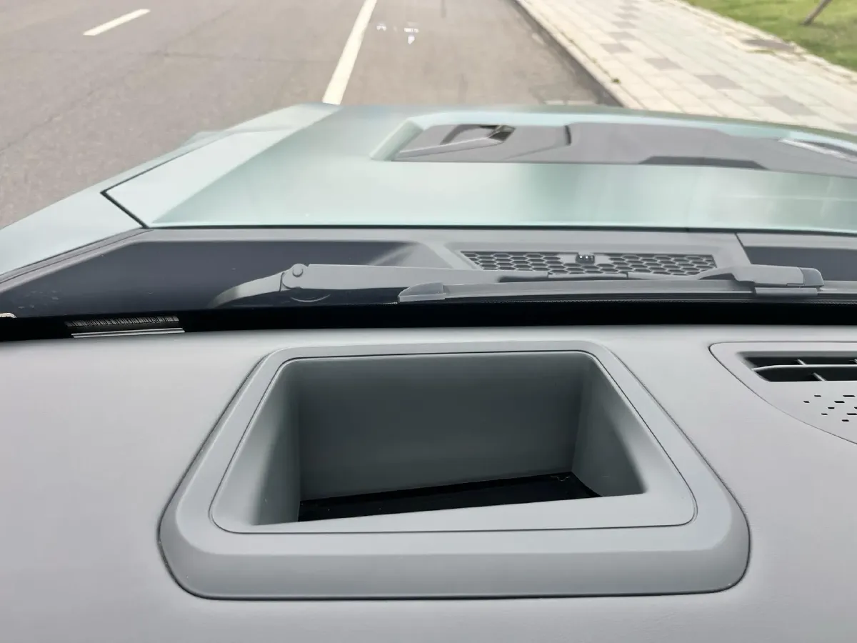 2023 M Hero 917 REEV 197HP 2AT REEV 65.8KWH,autocango,china used car exporter,china ev exporter,chinese used car exporter,chinese used ev exporter