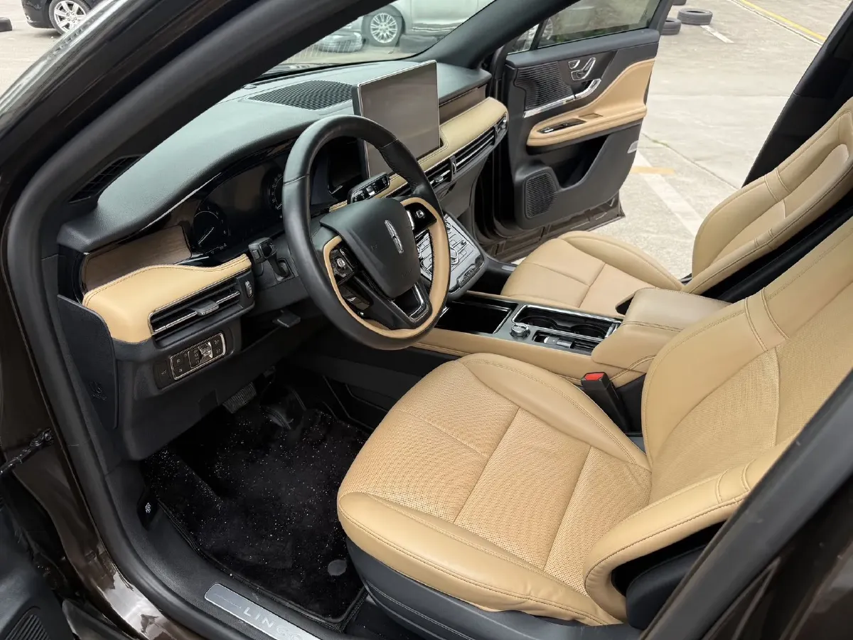 2020 Lincoln Corsair 2.0T 245HP L4 8AT,autocango,china used car exporter,china ev exporter,chinese used car exporter,chinese used ev exporter