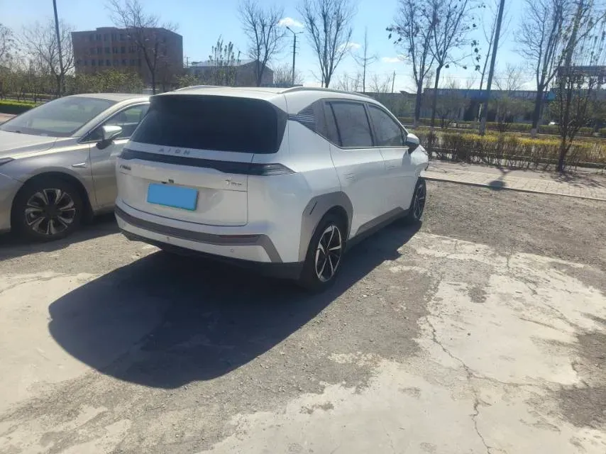 2024 Leapmotor C11 1.5L 95HP L4 REEV 43.74KWH,autocango,china used car exporter,china ev exporter,chinese used car exporter,chinese used ev exporter