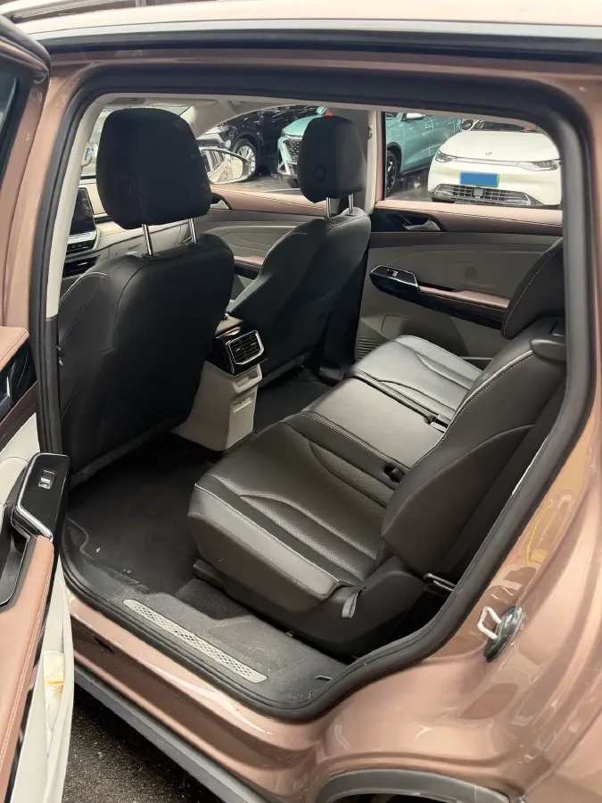 2022 Volkswagen ID.6 X BEV 83.4KWH,autocango,china used car exporter,china ev exporter,chinese used car exporter,chinese used ev exporter