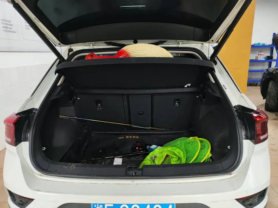 2022 Volkswagen T-Roc 1.4T 150HP L4 7DCT,autocango,china used car exporter,china ev exporter,chinese used car exporter,chinese used ev exporter