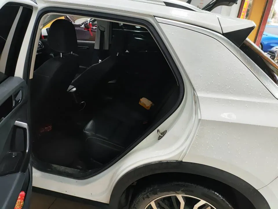 2022 Volkswagen T-Roc 1.4T 150HP L4 7DCT,autocango,china used car exporter,china ev exporter,chinese used car exporter,chinese used ev exporter