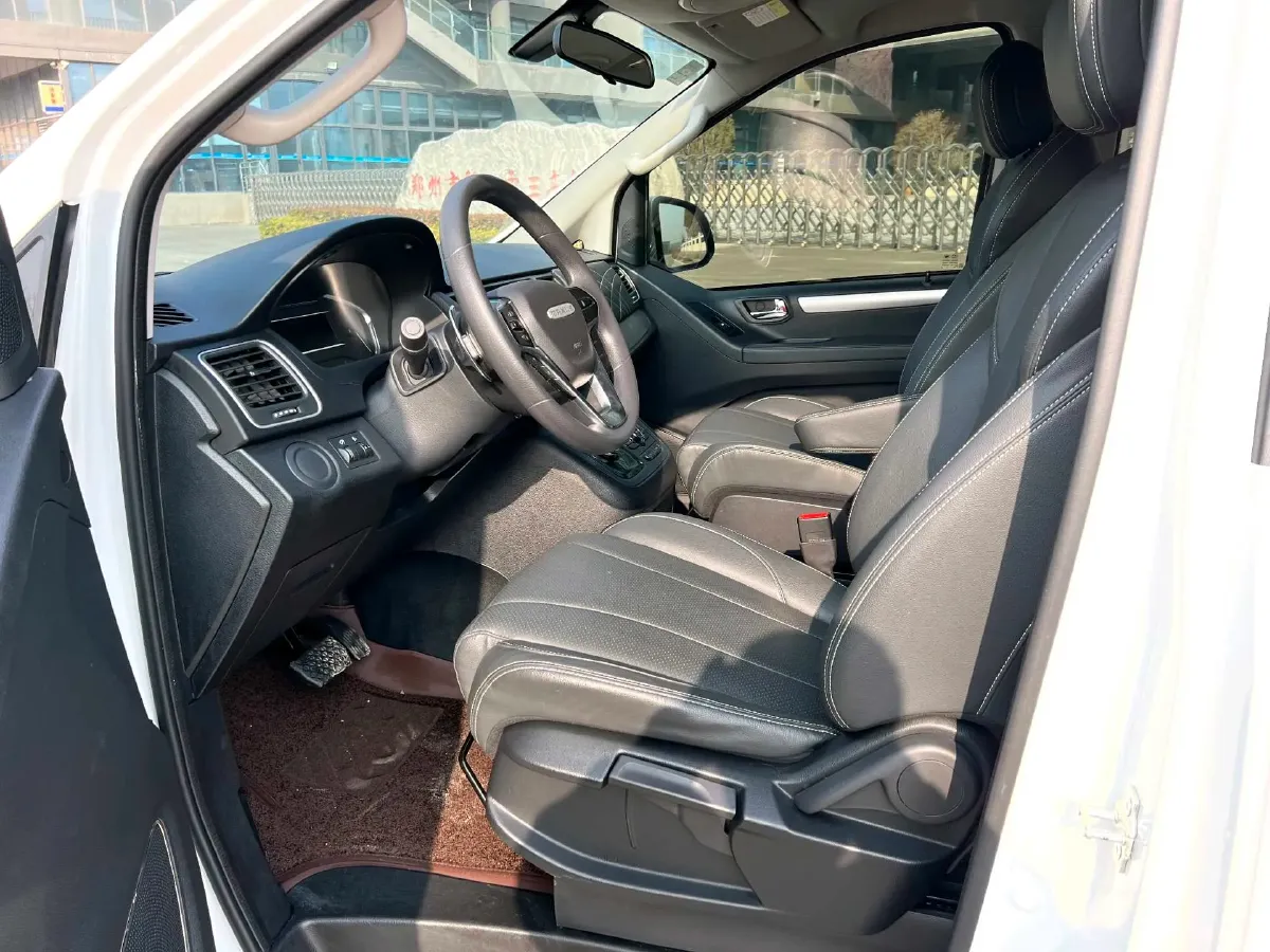 2023 MAXUS G20 2.0T 224HP L4 8AT,autocango,china used car exporter,china ev exporter,chinese used car exporter,chinese used ev exporter