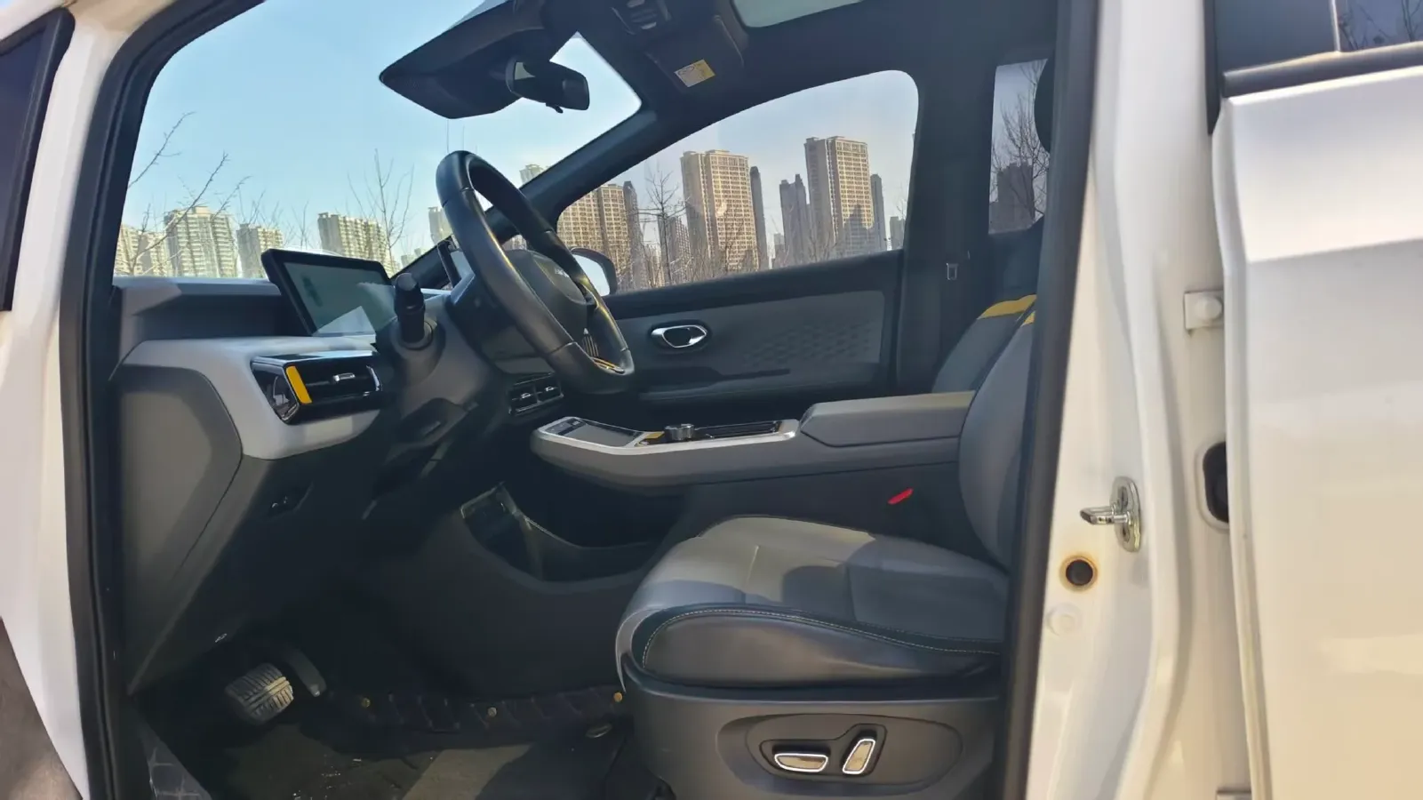 2022 Geely Okavango 1.8T 184HP L4 7DCT,autocango,china used car exporter,china ev exporter,chinese used car exporter,chinese used ev exporter