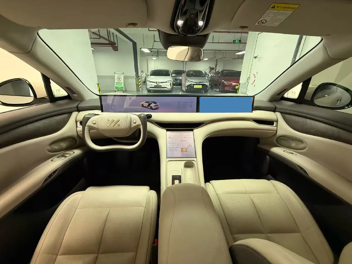 2025 IM LS6 BEV 83KWH,autocango,china used car exporter,china ev exporter,chinese used car exporter,chinese used ev exporter