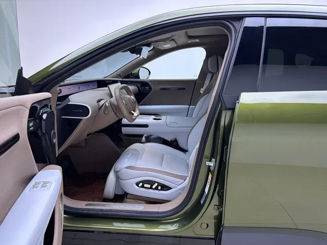 2024 Avatr 07 BEV 82.16KWH,autocango,china used car exporter,china ev exporter,chinese used car exporter,chinese used ev exporter