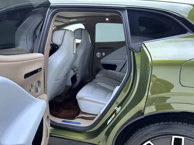 2024 Avatr 07 BEV 82.16KWH,autocango,china used car exporter,china ev exporter,chinese used car exporter,chinese used ev exporter