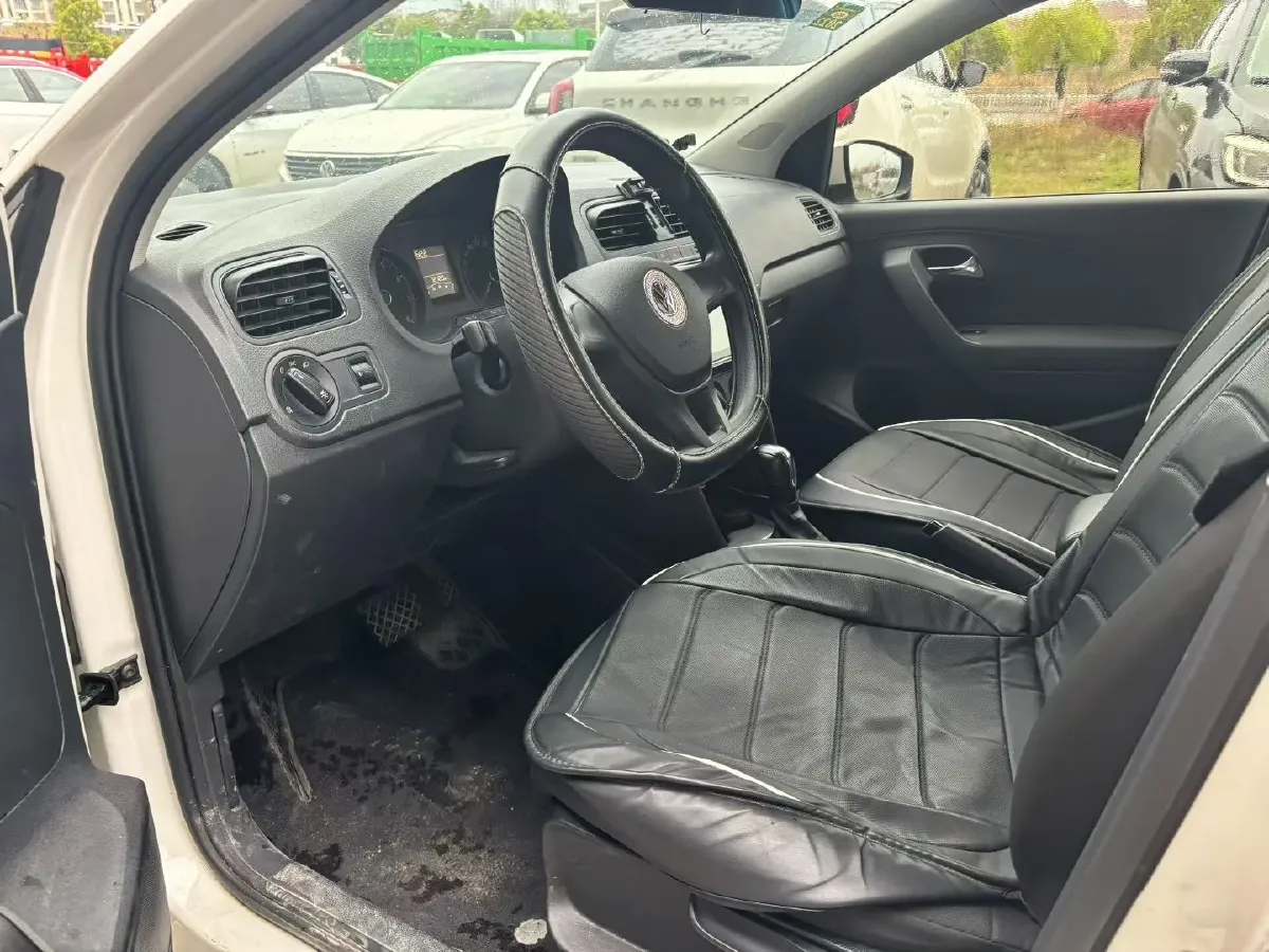 2016 Volkswagen Polo 1.4L 90HP L4 6AT,autocango,china used car exporter,china ev exporter,chinese used car exporter,chinese used ev exporter