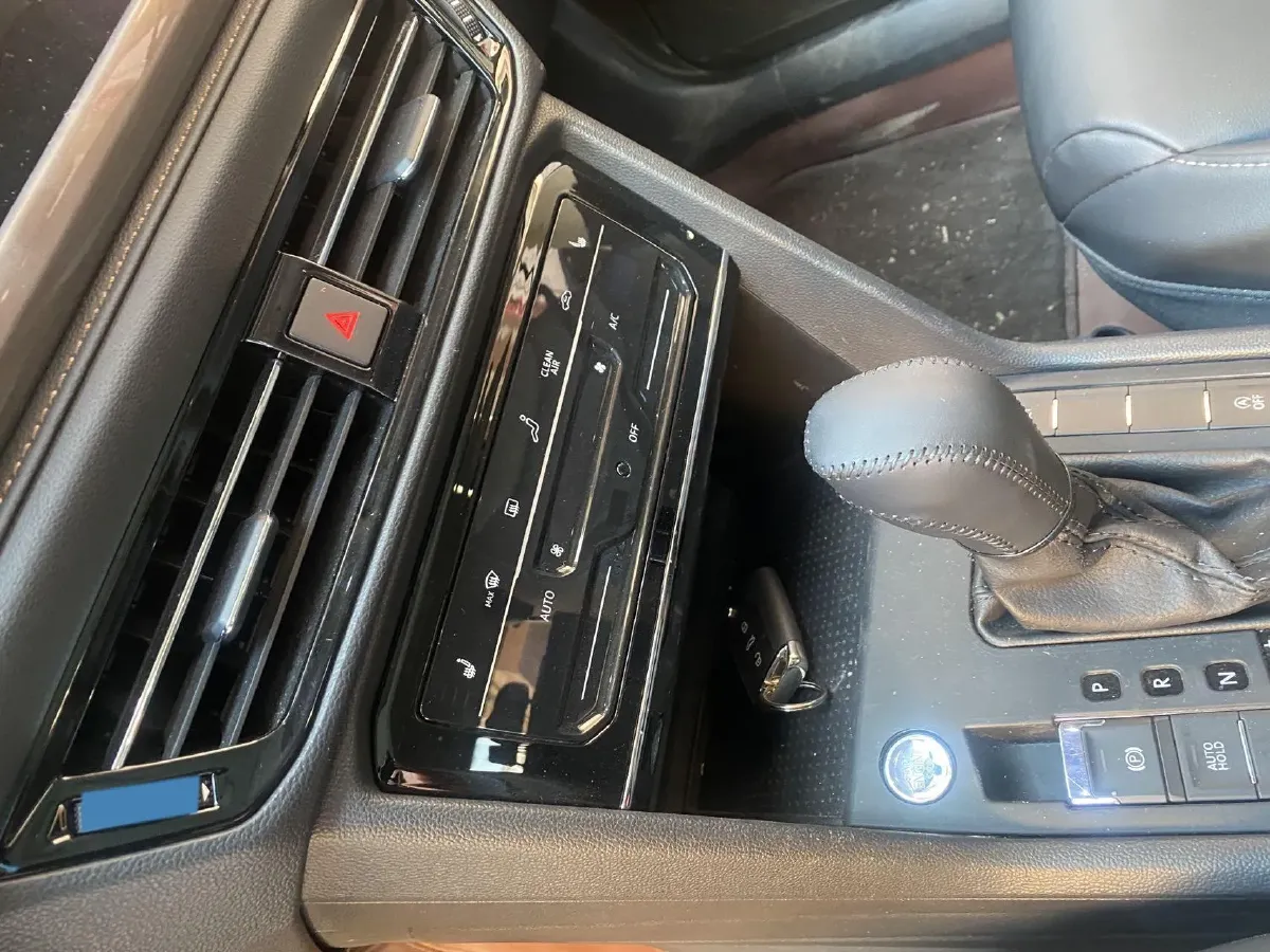 2021 Volkswagen Tharu 1.4T 150HP L4 7DCT,autocango,china used car exporter,china ev exporter,chinese used car exporter,chinese used ev exporter