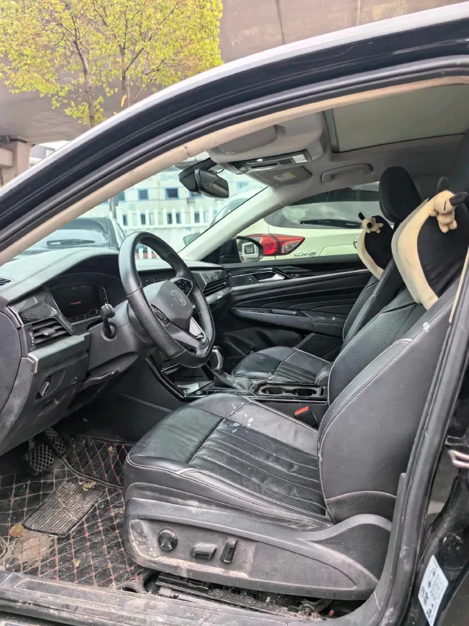 2023 Volkswagen Passat 2.0T 186HP L4 7DCT,autocango,china used car exporter,china ev exporter,chinese used car exporter,chinese used ev exporter