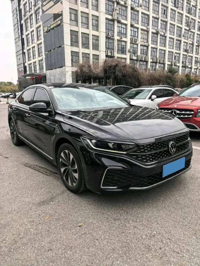 2023 Volkswagen Passat 2.0T 186HP L4 7DCT,autocango,china used car exporter,china ev exporter,chinese used car exporter,chinese used ev exporter
