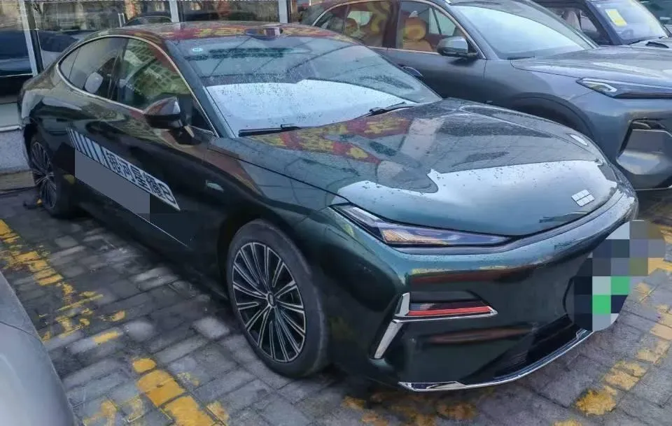 2025 Geely Galaxy Starshine 8 1.5T 163HP L4 3DHT PHEV 27.69KWH,autocango,china used car exporter,china ev exporter,chinese used car exporter,chinese used ev exporter