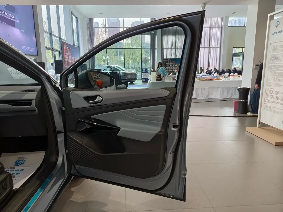 2025 Volkswagen ID.4 X BEV 52.8KWH,autocango,china used car exporter,china ev exporter,chinese used car exporter,chinese used ev exporter