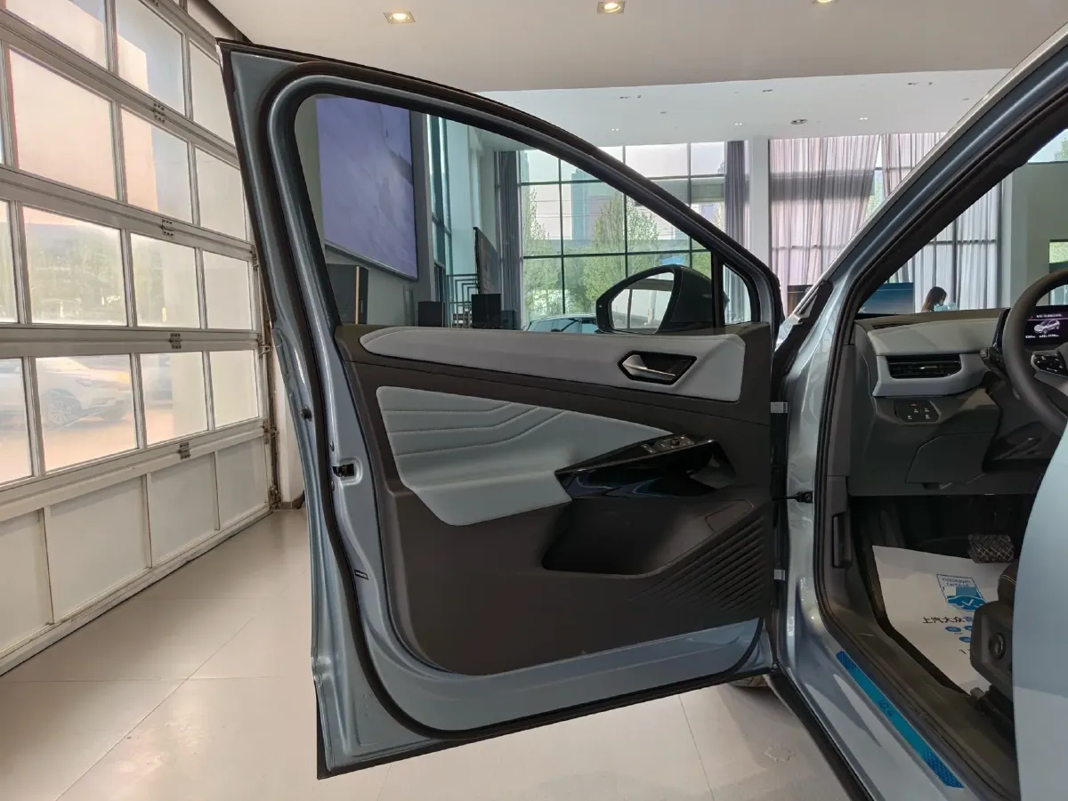 2025 Volkswagen ID.4 X BEV 52.8KWH,autocango,china used car exporter,china ev exporter,chinese used car exporter,chinese used ev exporter