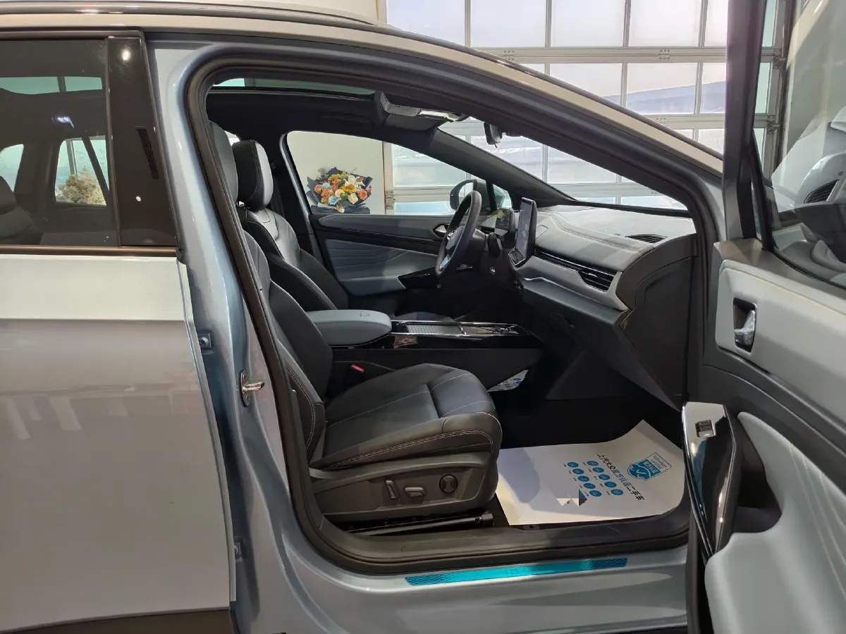 2025 Volkswagen ID.4 X BEV 52.8KWH,autocango,china used car exporter,china ev exporter,chinese used car exporter,chinese used ev exporter