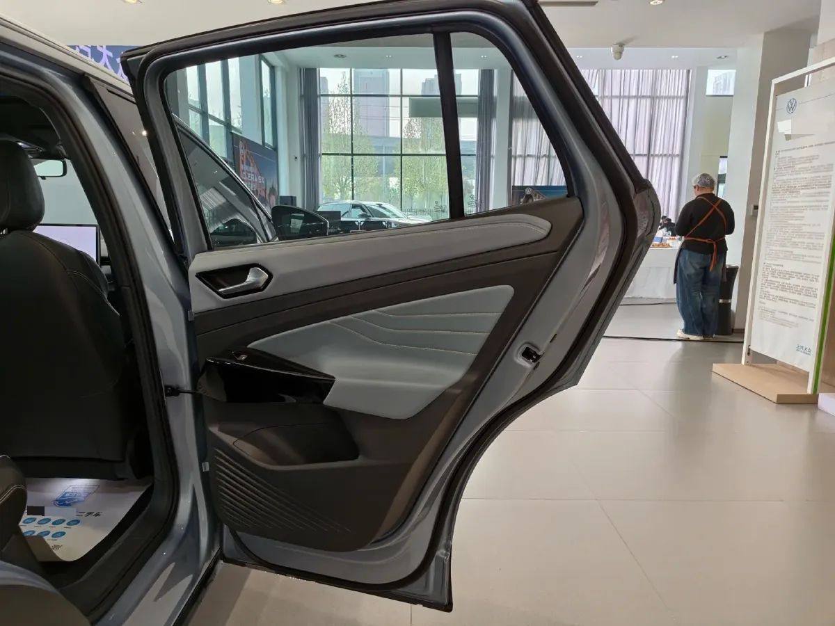 2025 Volkswagen ID.4 X BEV 52.8KWH,autocango,china used car exporter,china ev exporter,chinese used car exporter,chinese used ev exporter