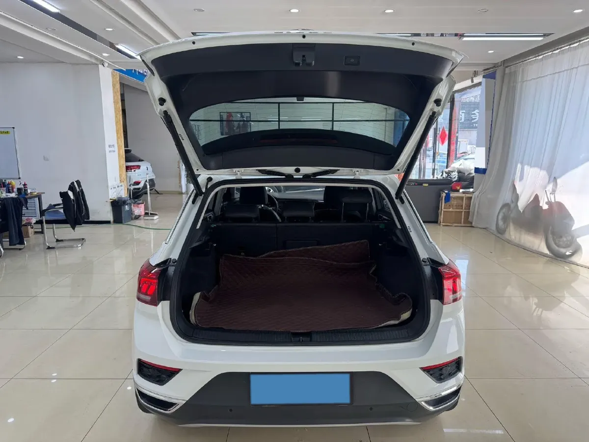 2022 Volkswagen T-Roc 1.4T 150HP L4 7DCT,autocango,china used car exporter,china ev exporter,chinese used car exporter,chinese used ev exporter