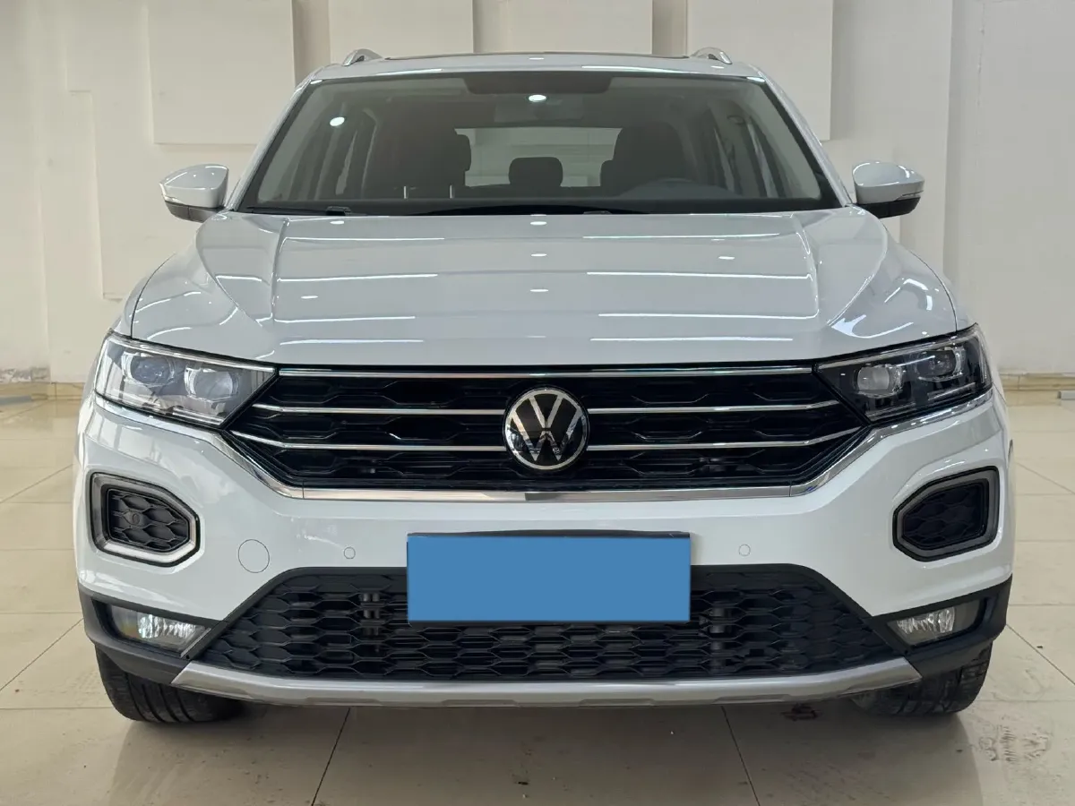 2022 Volkswagen T-Roc 1.4T 150HP L4 7DCT,autocango,china used car exporter,china ev exporter,chinese used car exporter,chinese used ev exporter