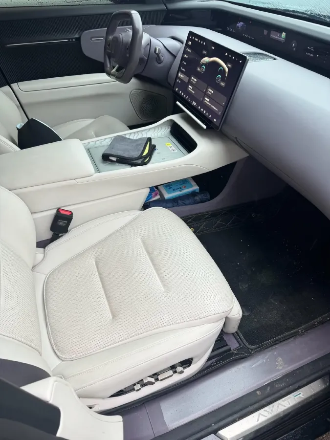 2025 Avatr 12 1.5T 156HP L4 REEV 39.05KWH,autocango,china used car exporter,china ev exporter,chinese used car exporter,chinese used ev exporter