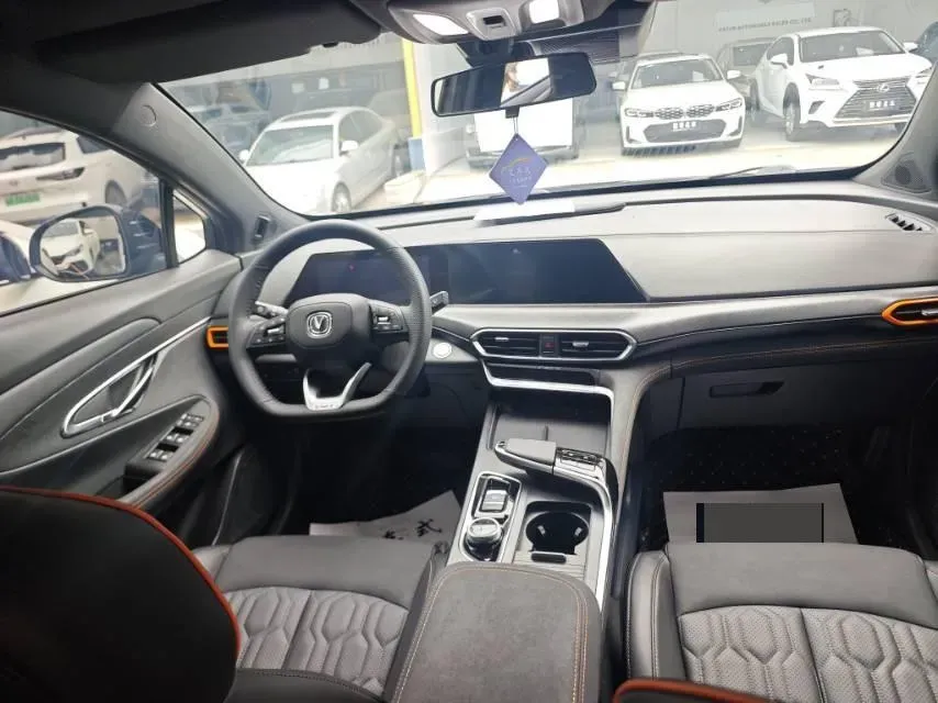 2022 ChangAn UNI-T 1.5T 188HP L4 7DCT,autocango,china used car exporter,china ev exporter,chinese used car exporter,chinese used ev exporter